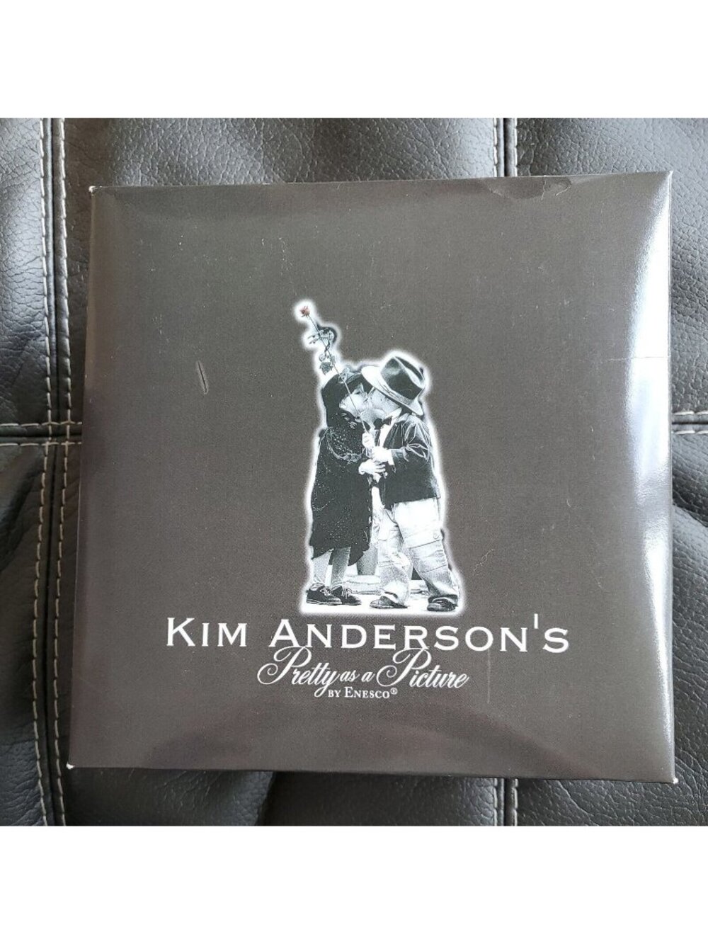 Kim Anderson Pretty As A Picture Two Hearts One Love New In Box 864498